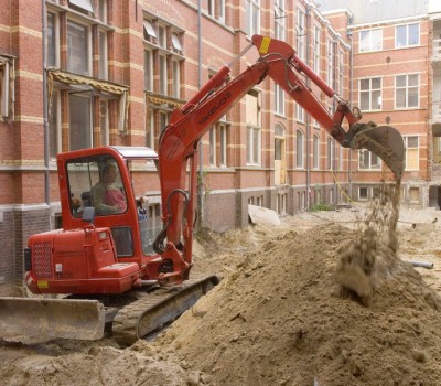 Grondsanering binnentuin monumentaal pand in binnenstad